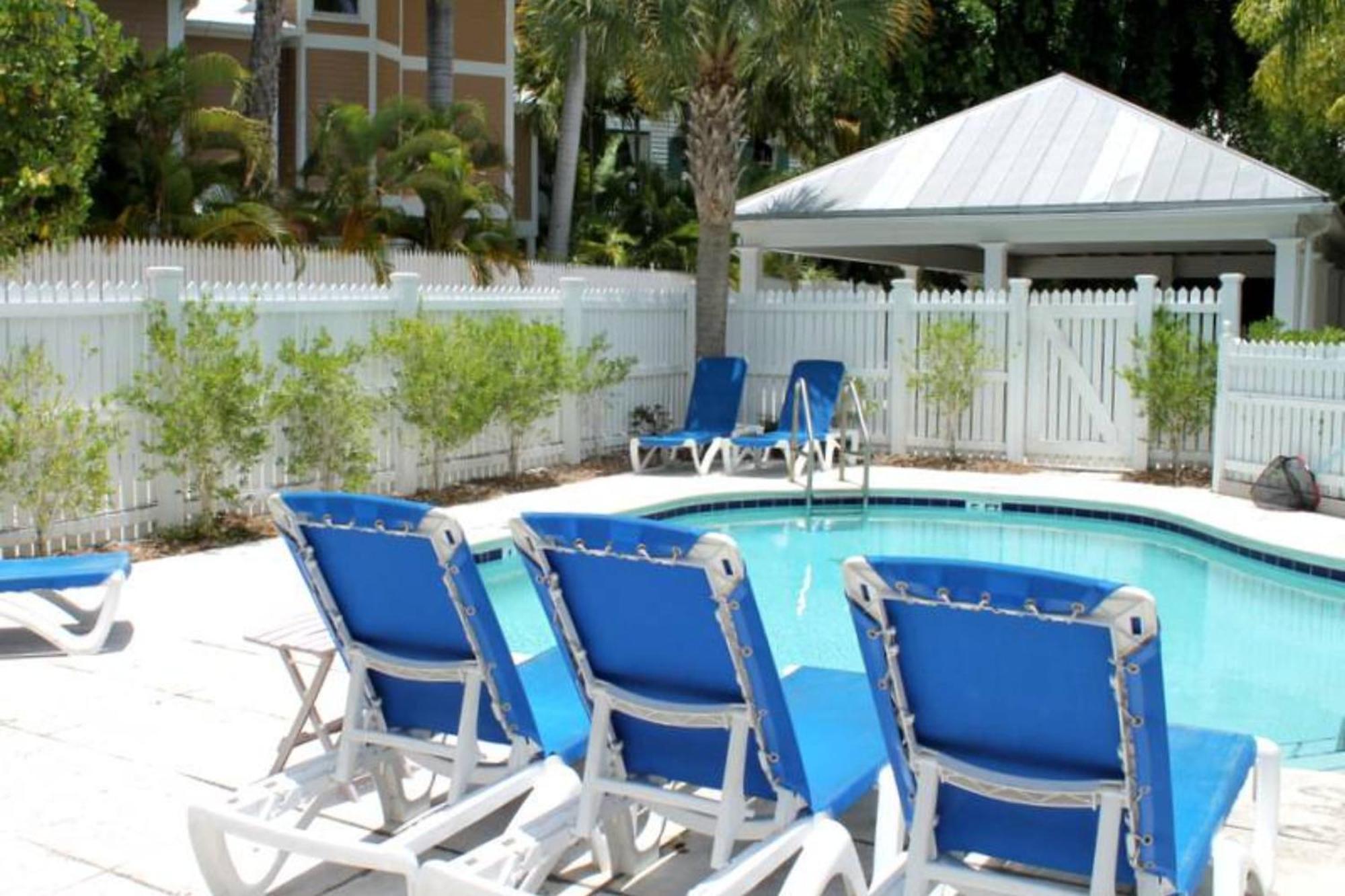 Artist Garden By Avantstay Great Location W Balcony Outdoor Dining Shared Pool Bbq Week Long Key West