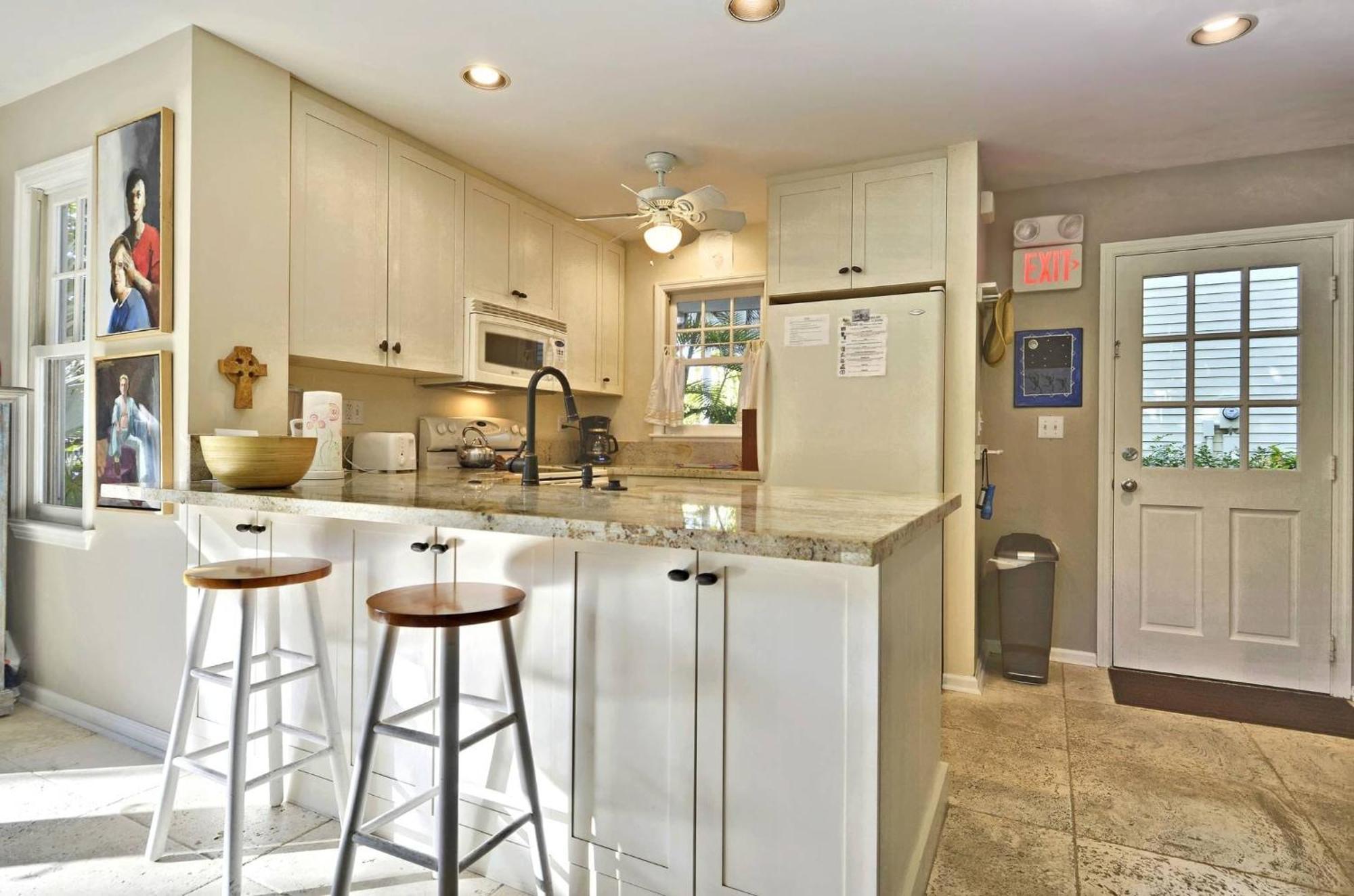 Artist Garden By Avantstay Great Location W Balcony Outdoor Dining Shared Pool Bbq Week Long *